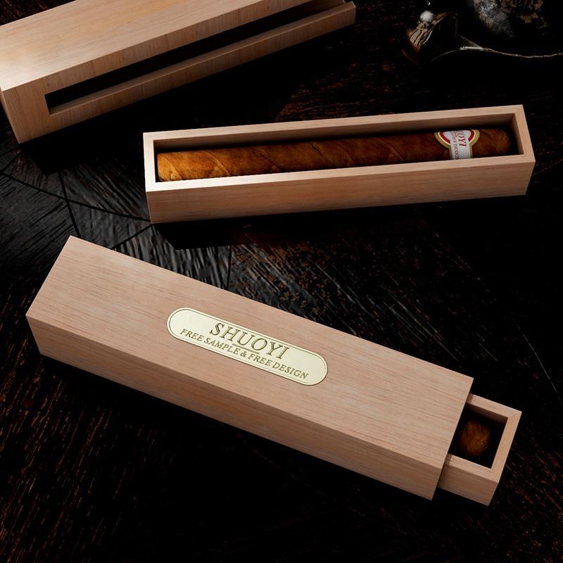 single cigar metal logo humidor